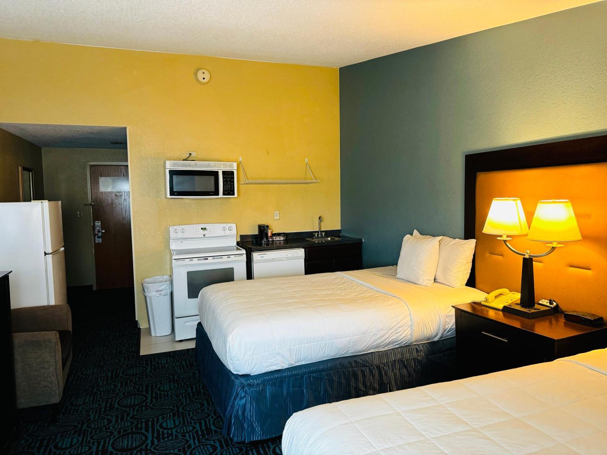Regency Inn & Suites New London Mystic Buitenkant foto